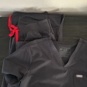 Figs charcoal Casma and Kade cargo petite M SET